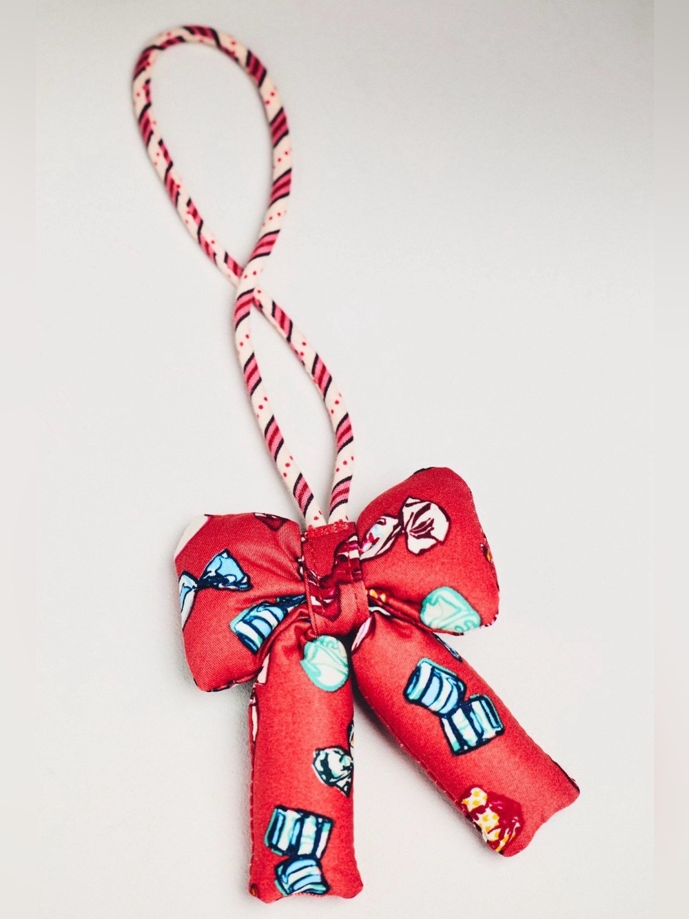 Anthropologie Vera Bradley Plush Puffy Bow Shaped Bag Charm Somethin Sweet New